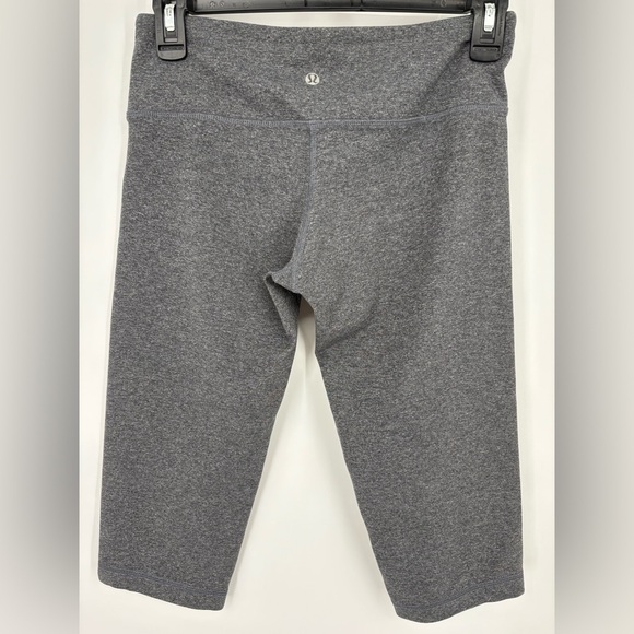 Lululemon Heather Gray Capri‎ Pant - Picture 2 of 9